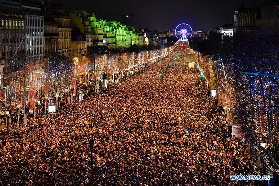 FRANCE-PARIS-NEW YEAR-CELEBRATIONS