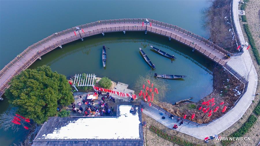 CHINA-ZHEJIANG-HANGZHOU-CHILDREN OF MIGRANT WORKERS-SPRING FESTIVAL-CELEBRATION (CN)