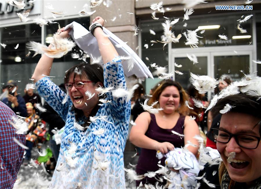 U.S.-SAN JOSE-PILLOW FIGHT 