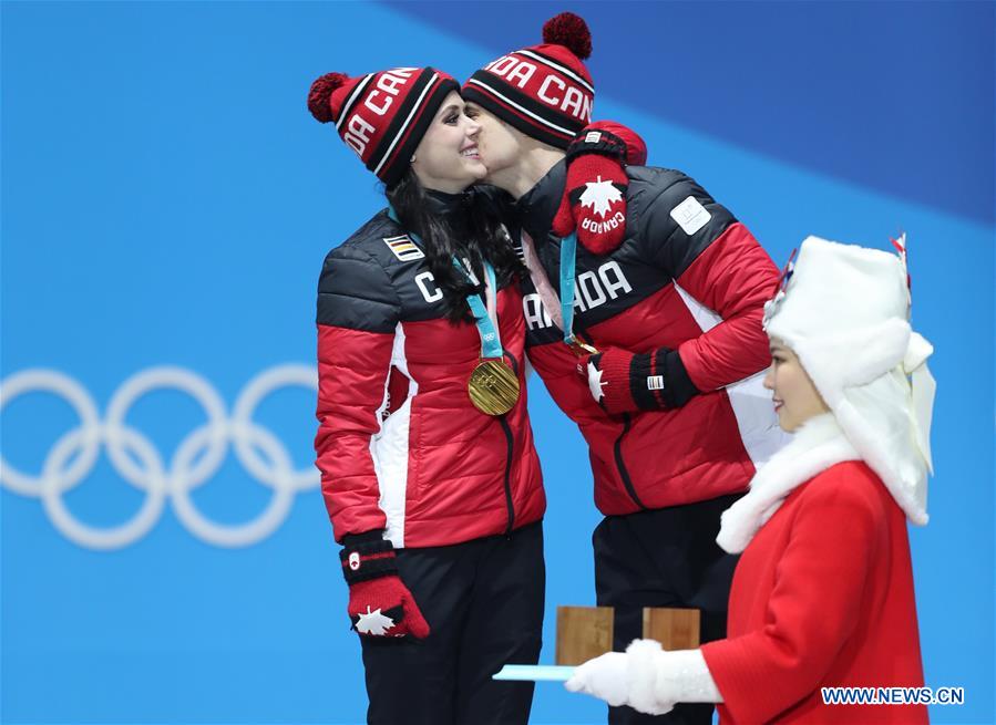 (SP)OLY-SOUTH KOREA-PYEONGCHANG-FIGURE SKATING-ICE DANCE-MEDAL CEREMONY