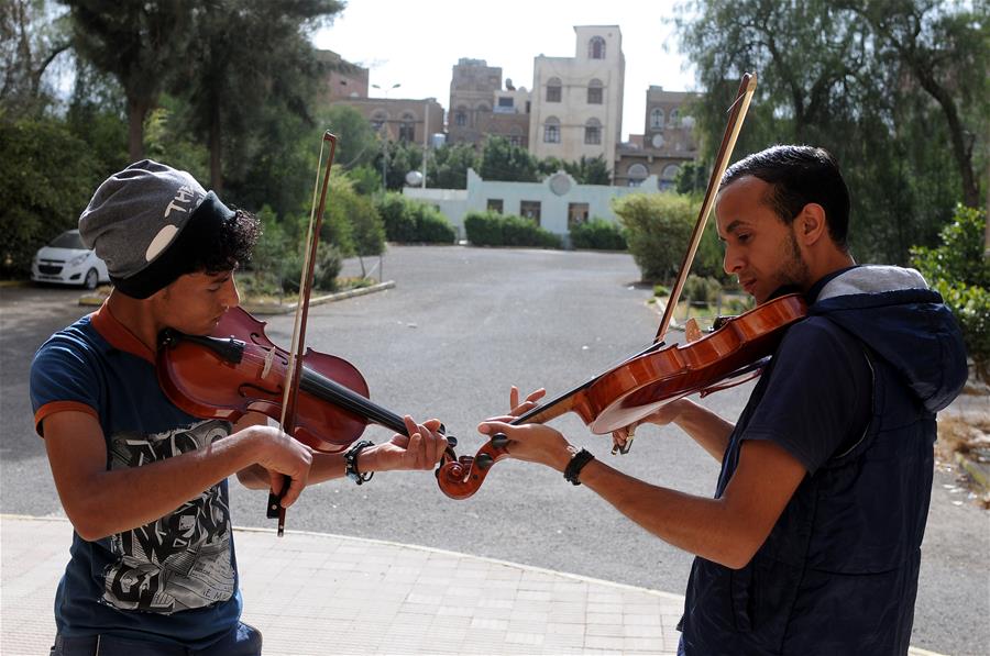 YEMEN-SANAA-MUSIC CLASSES