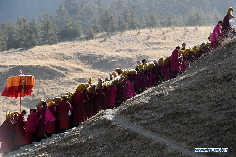 CHINA-GANSU-LABRANG MONASTERY-BUDDHIST RITUAL (CN)