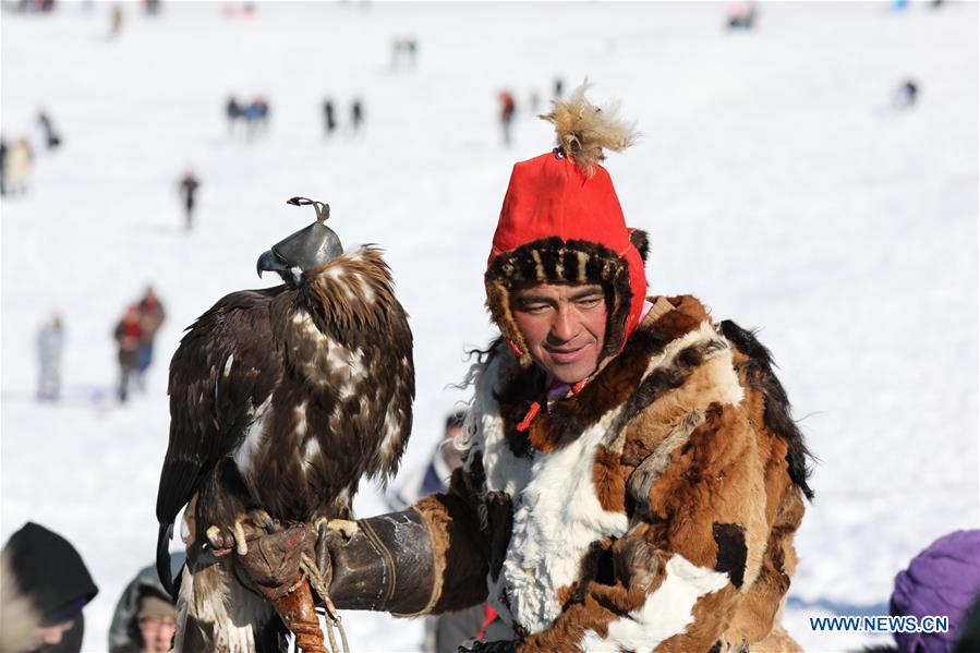 MONGOLIA-ULAN BATOR-SPRING GOLDEN EAGLE FESTIVAL