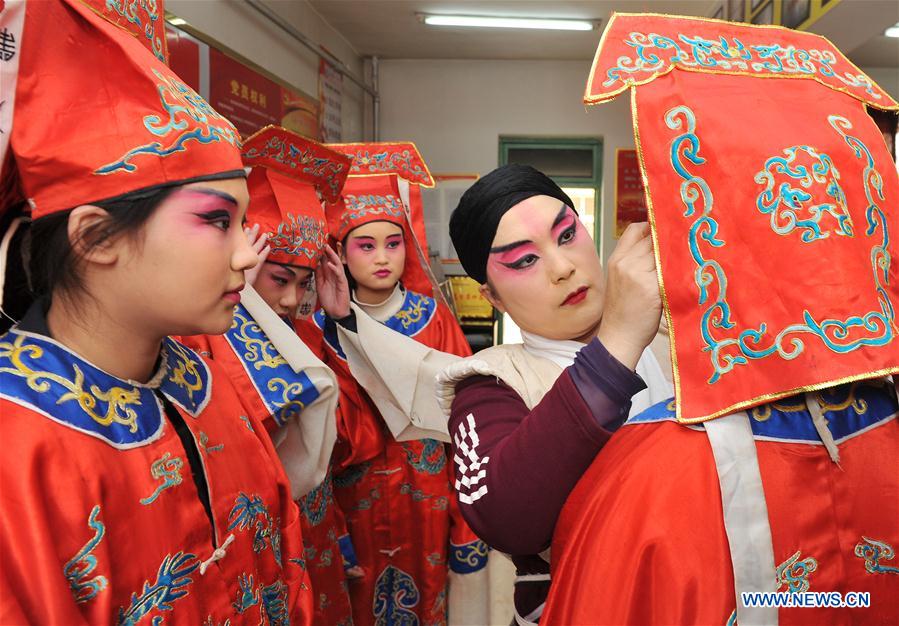 CHINA-HEBEI-CAMPUS-OPERA-TROUPE (CN)