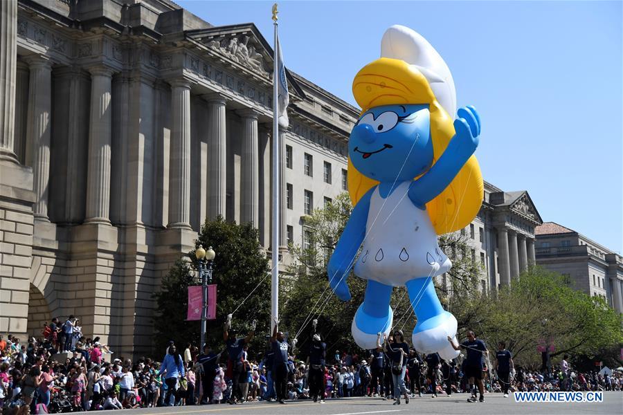 U.S.-WASHINGTON D.C.-NATIONAL CHERRY BLOSSOM FESTIVAL-PARADE