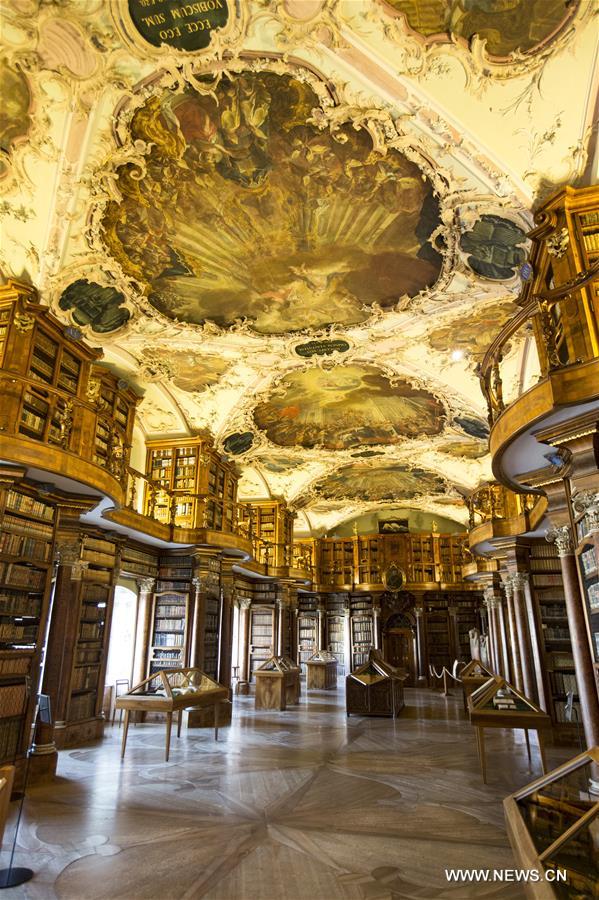 SWITZERLAND-ST.GALLEN CITY-ABBEY LIBRARY