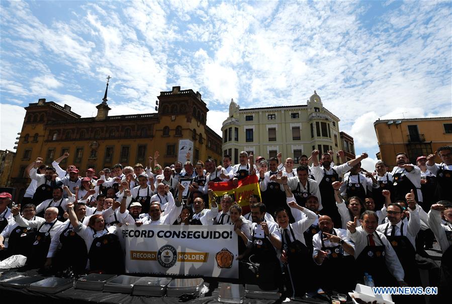 SPAIN-LEON-BIGGEST CECINA-GUINNESS-RECORD