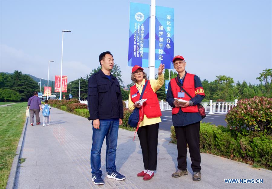 CHINA-QINGDAO-SCO-COUPLE VOLUNTEER (CN)