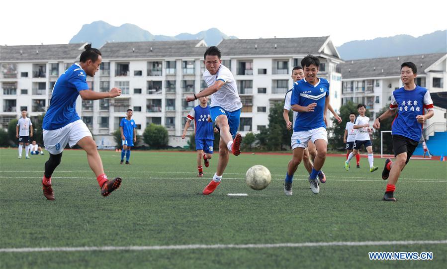 #CHINA-STUDENTS-FOOTBALL (CN)