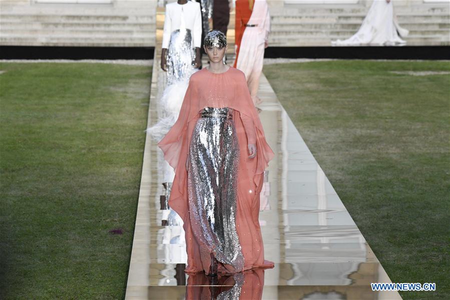 FRANCE-PARIS-FASHION-HAUTE COUTURE-GIVENCHY