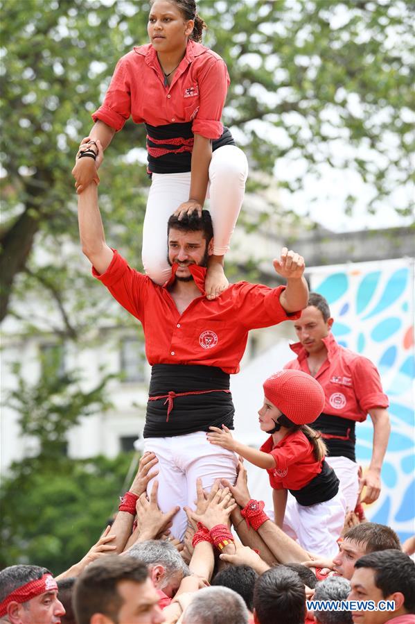 U.S.-WASHINGTON D.C.-FOLKLIFE FESTIVAL-HUMAN TOWERS