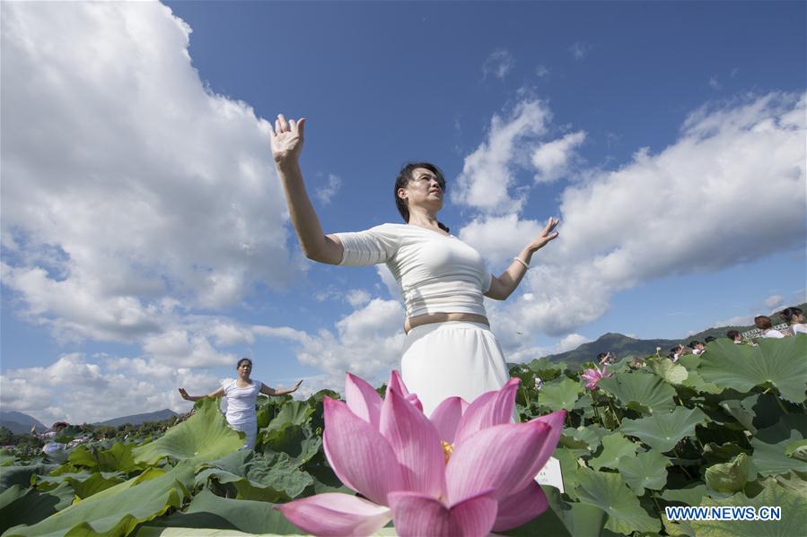 CHINA-FUJIAN-JIANNING-YOGA SHOW (CN) 