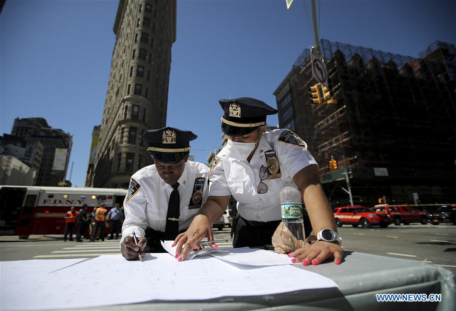 U.S.-NEW YORK-STEAM PIPE EXPLOSION