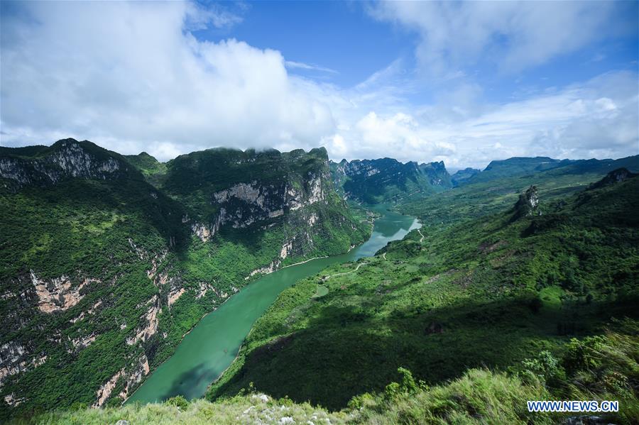 CHINA-GUIZHOU-VALLEY-SCENERY (CN)