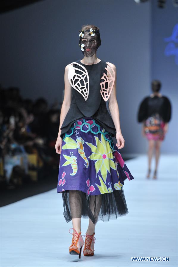 INDONESIA-JAKARTA-FASHION WEEK-LENNY AGUSTIN