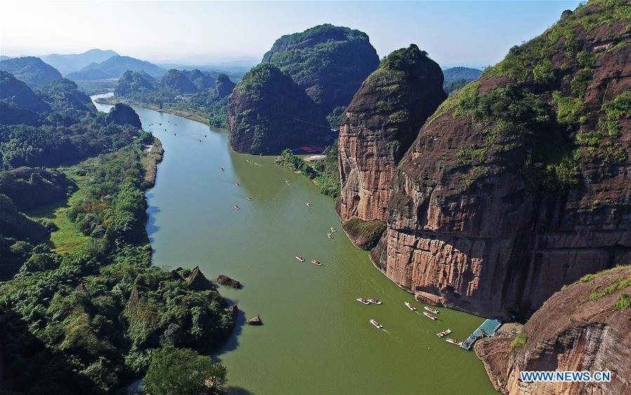 CHINA-JIANGXI-LONGHU MOUNTAIN-AUTUMN SCENERY (CN)