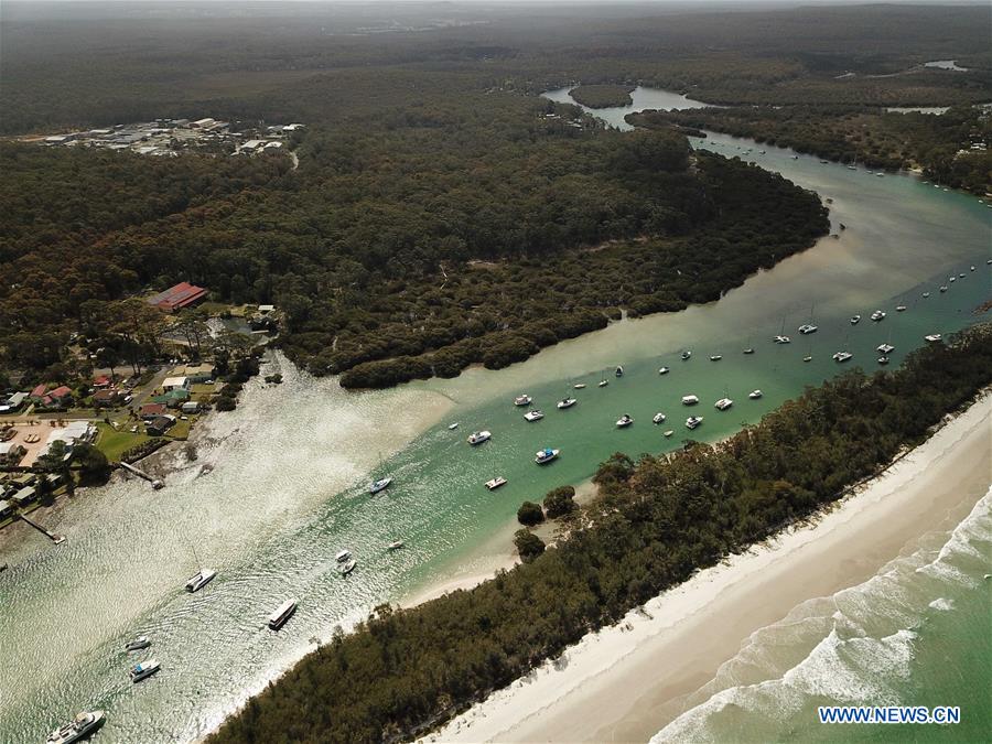 AUSTRALIA-JERVIS BAY-SCENERY