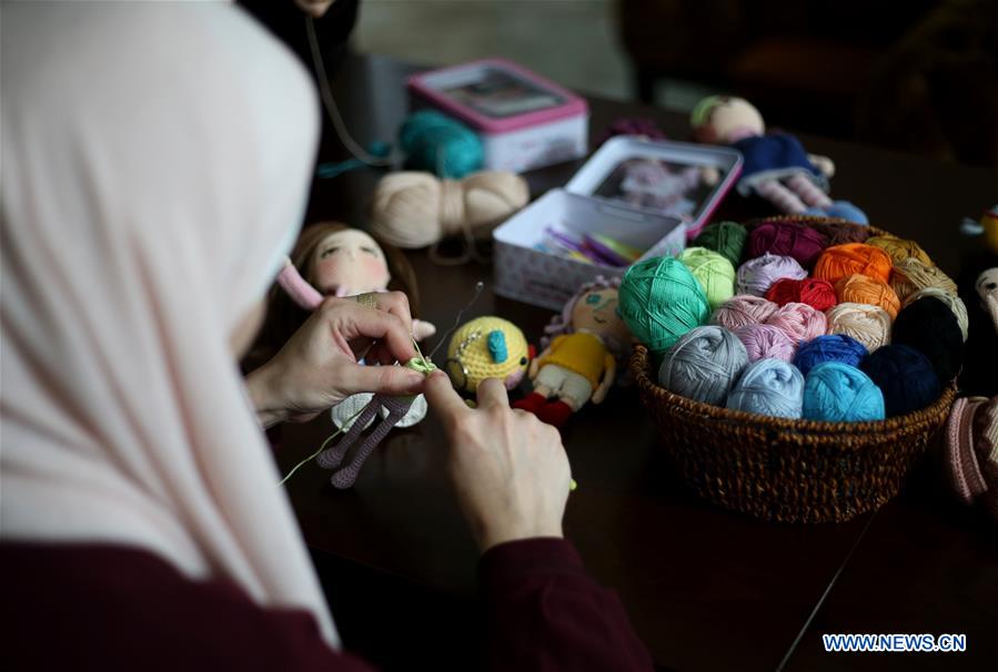 MIDEAST-NABLUS-SISTERS' BUSINESS-WOOL DOLLS