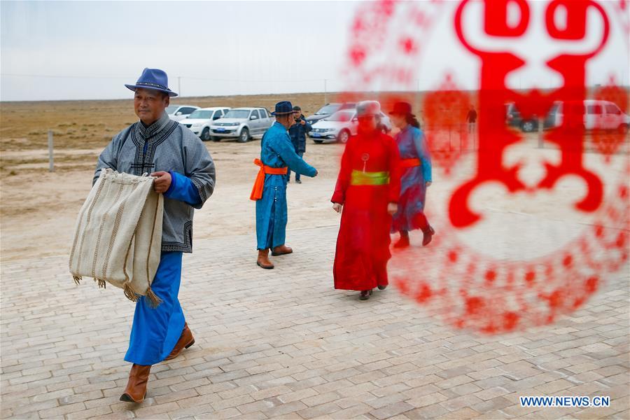 CHINA-INNER MONGOLIA-ORDOS-WEDDING (CN)