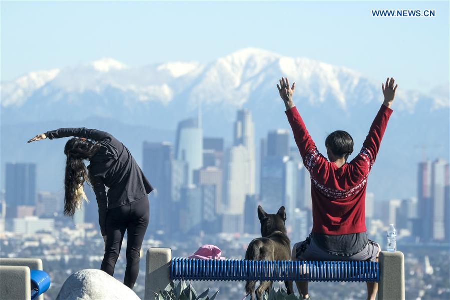 U.S.-LOS ANGELES-SNOW-CAPPED MOUNTAINS