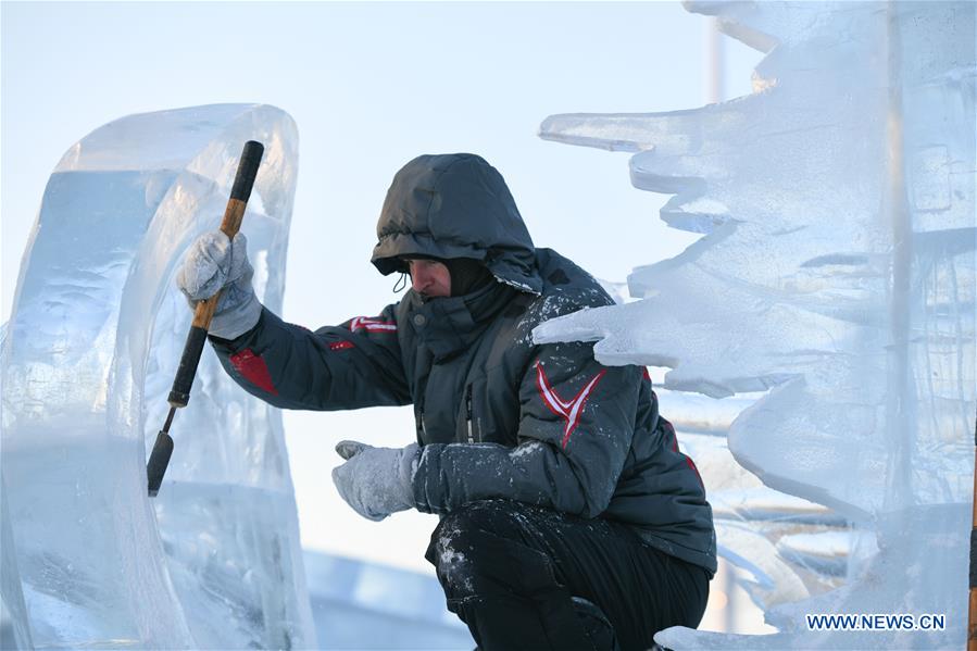 CHINA-HARBIN-ICE SCULPTURE-COMPETITION (CN)