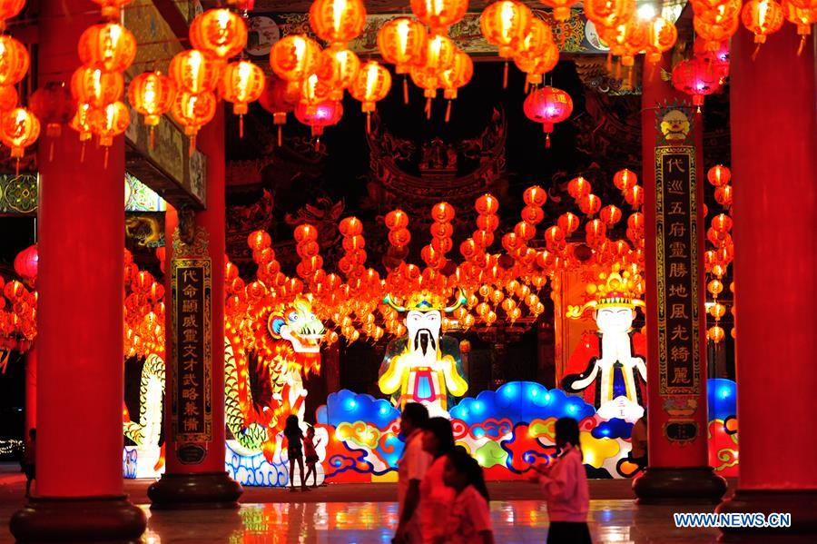 THAILAND-BANGKOK-LANTERN SHOW-SPRING FESTIVAL