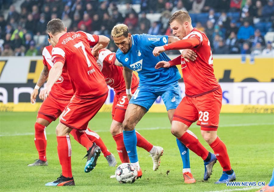 (SP)GERMANY-SINSHEIM-SOCCER-BUNDESLIGA-HOFFENHEIM VS DUESSELDORF