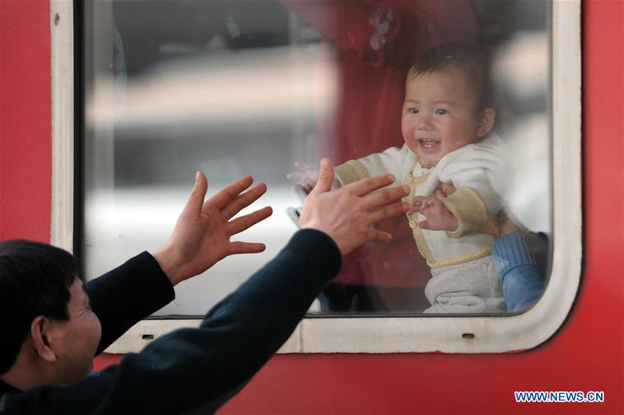 CHINA-SPRING FESTIVAL-TRAVEL RUSH-PLATFORM MEMORIES (CN)