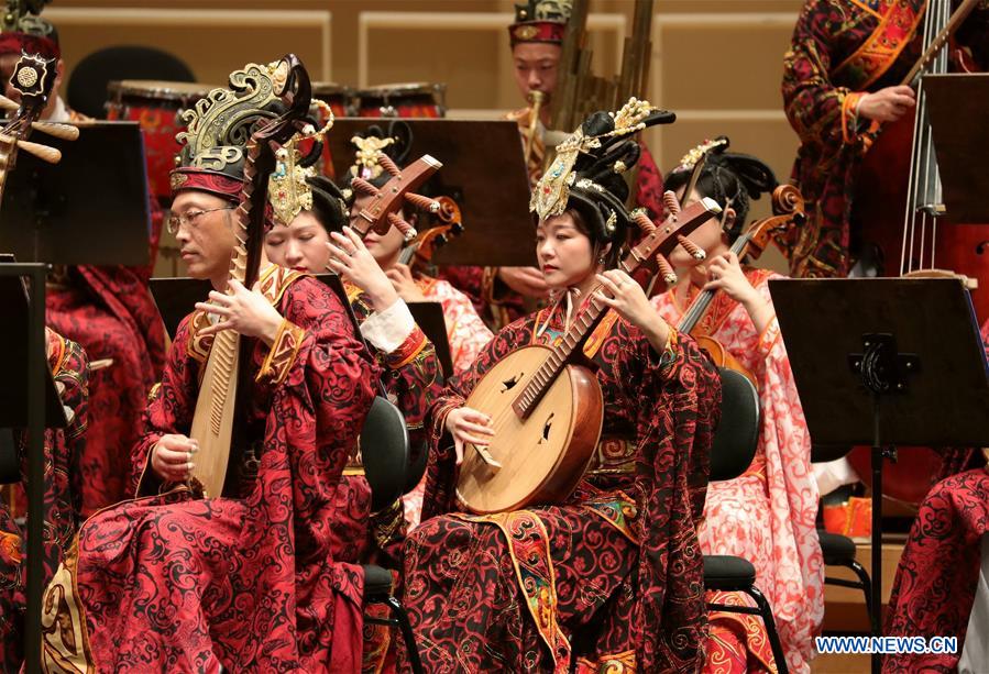 U.S.-CHICAGO-CHINESE TROUPES-NEW YEAR CONCERT