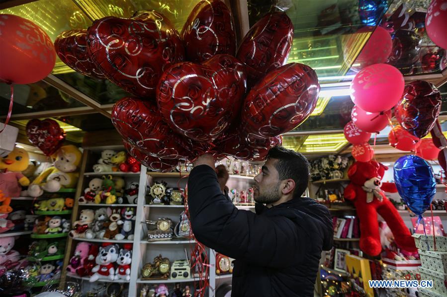 MIDEAST-GAZA CITY-VALENTINE'S DAY