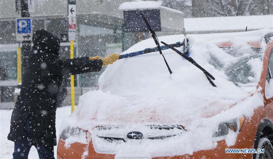 CANADA-TORONTO-SNOWFALL