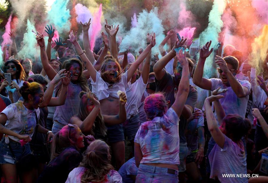 (SP)MYANMAR-YANGON-COLOUR FESTIVAL