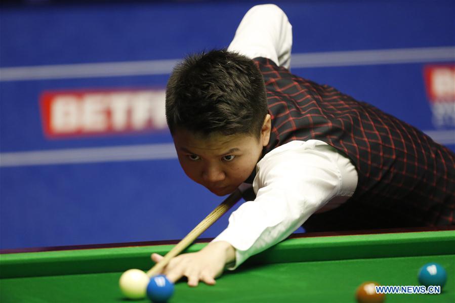 (SP) BRITAIN-SHEFFIELD-SNOOKER-WORLD CHAMPIONSHIP-DAY 4