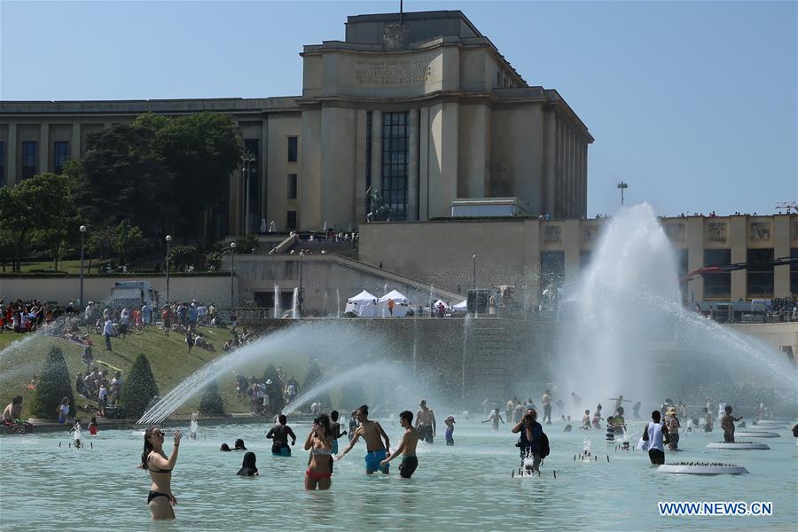 FRANCE-PARIS-HEAT WAVE