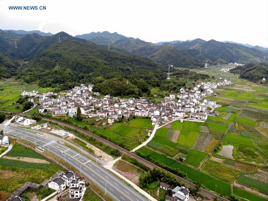 CHINA-ANHUI-XIUNING-VILLAGE DOCTOR (CN)