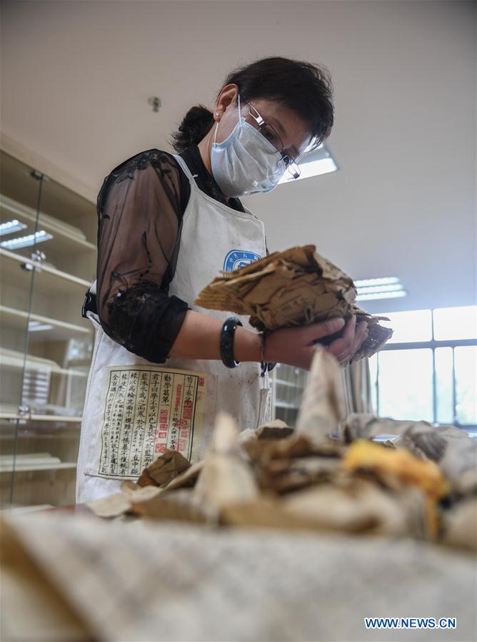 CHINA-TIBET-LHASA-ANCIENT DOCUMENT-RESTORATION (CN)