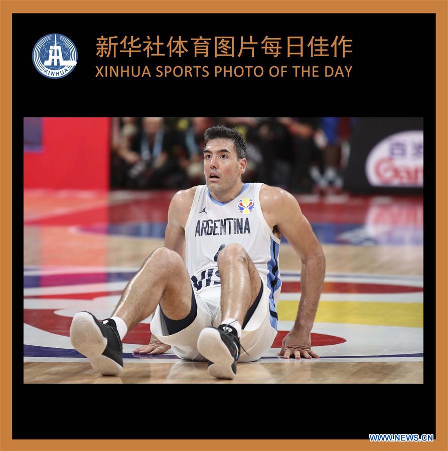 (SP)XINHUA SPORTS PHOTOS OF THE DAY