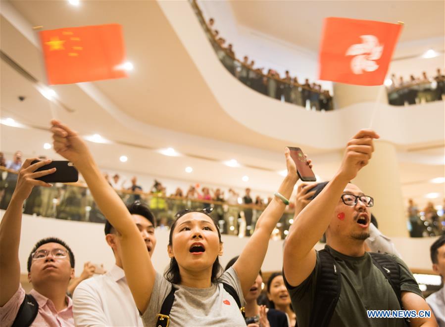 CHINA-HONG KONG-PATRIOTIC FLASH MOB (CN)