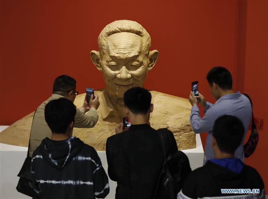 CHINA-CHONGQING-NATIONAL EXHIBITION-FINE ARTS-SCULPTURE (CN)