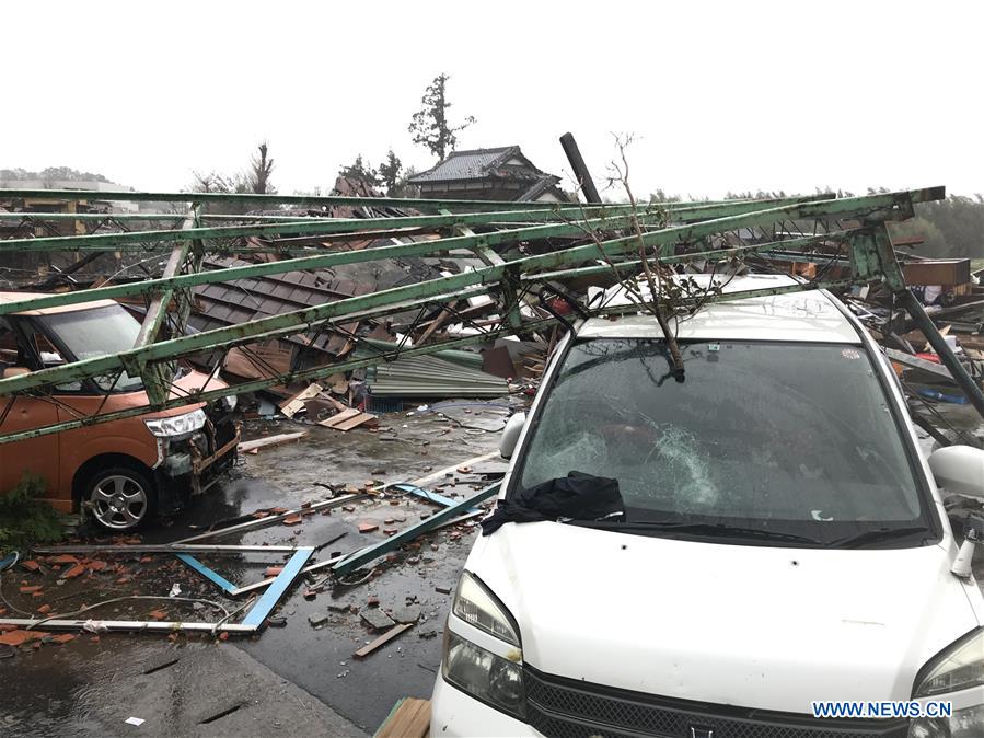 (SPOT NEWS)JAPAN-CHIBA-TORNAD-TYPHOON HAGIBIS