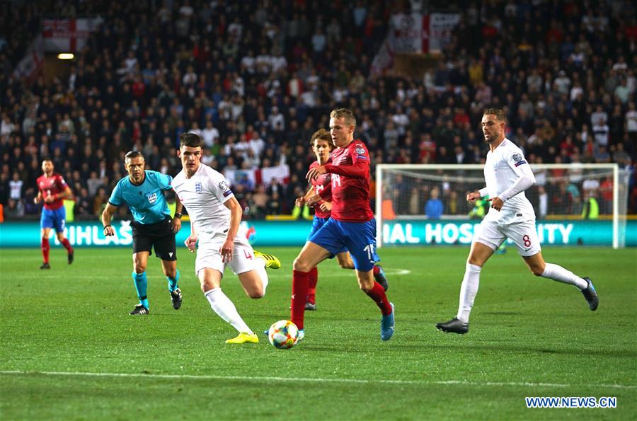 (SP)CZECH REPUBLIC-PRAGUE-SOCCER-UEFA QUALIFIER-CZECH REPUBLIC VS ENGLAND