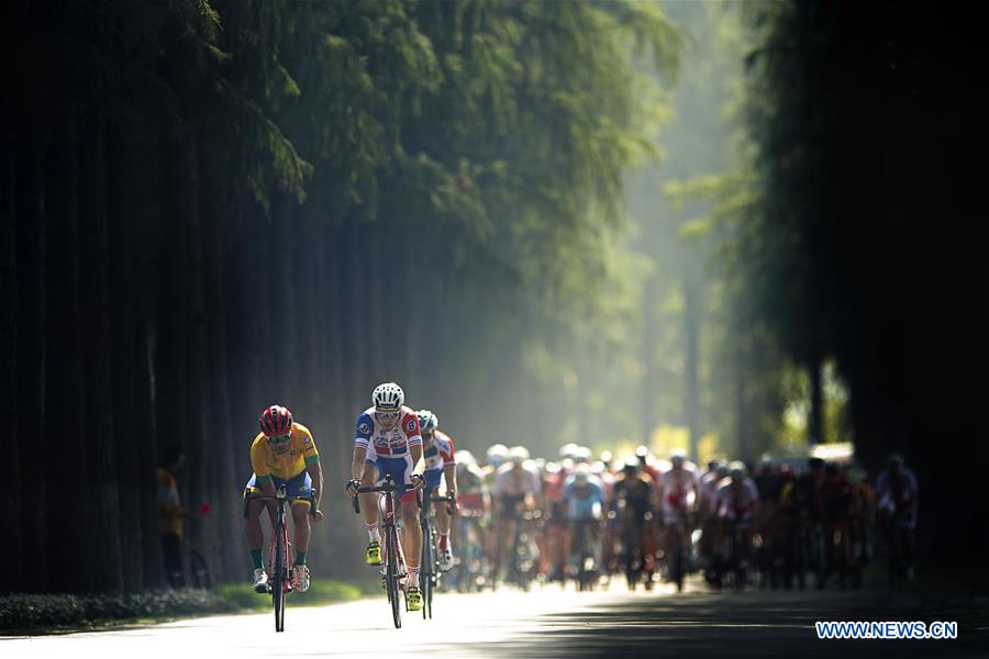 (SP)CHINA-WUHAN-7TH MILITARY WORLD GAMES-CYCLING ROAD