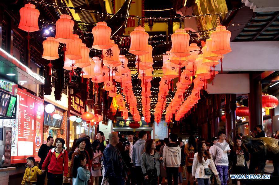 CHINA-SHANGHAI-YUYUAN GARDEN-NIGHT VIEW (CN)