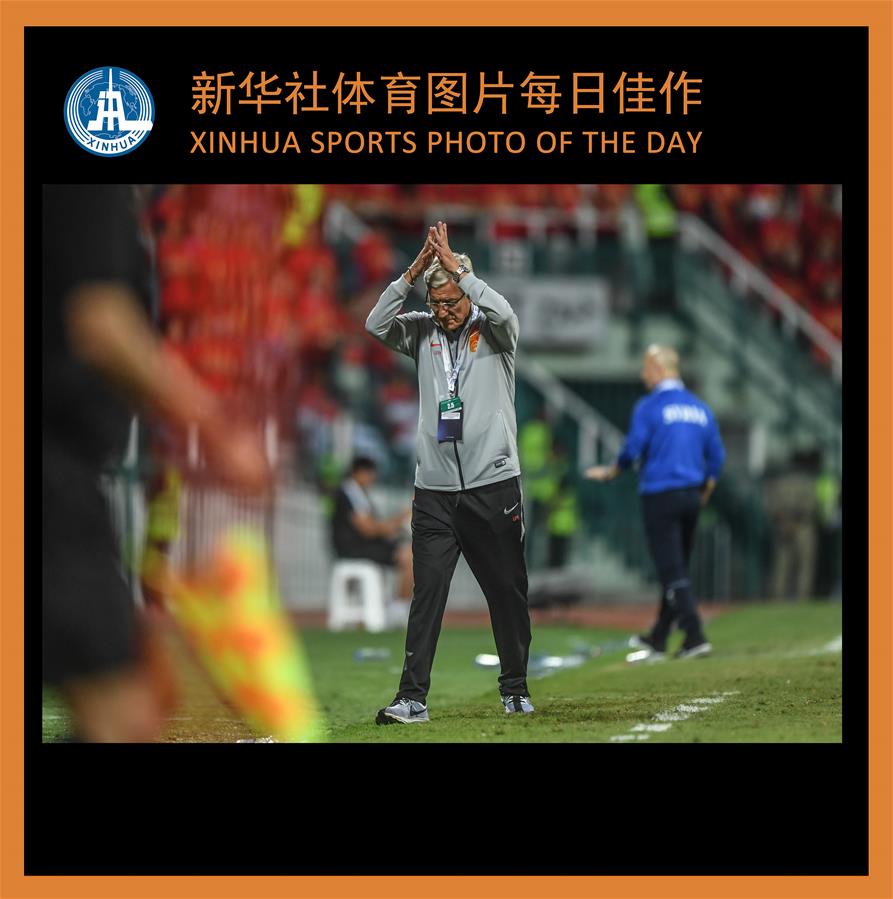 (SP)XINHUA SPORTS PHOTOS OF THE DAY