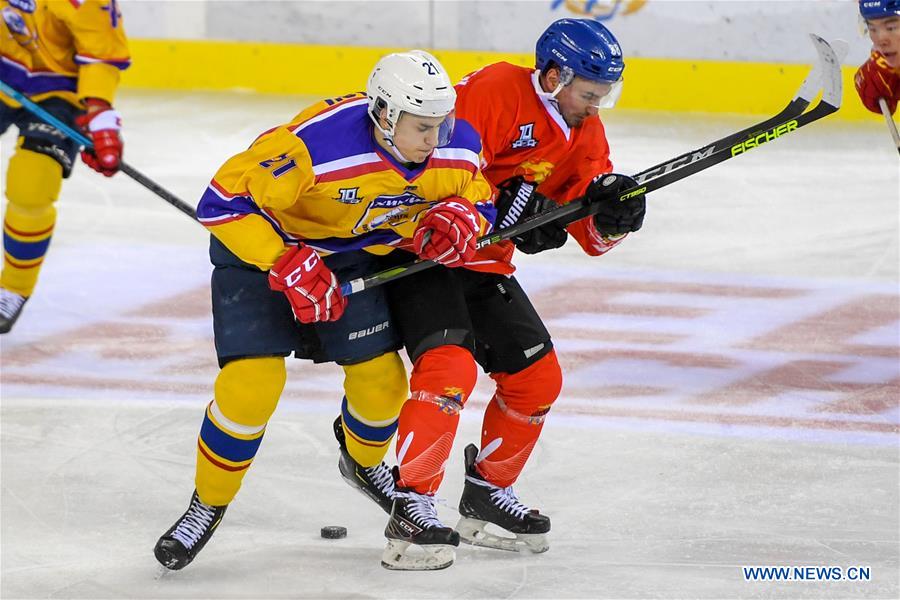 (SP)CHINA-JILIN CITY-ICE HOCKEY-SILK ROAD SUPREME HOCKEY LEAGUE-TSEN TOU VS KHIMIK(CN)