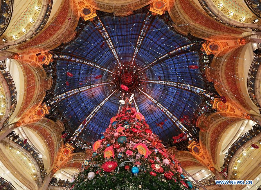 FRANCE-PARIS-GALERIES LAFAYETTE-CHRISTMAS TREE