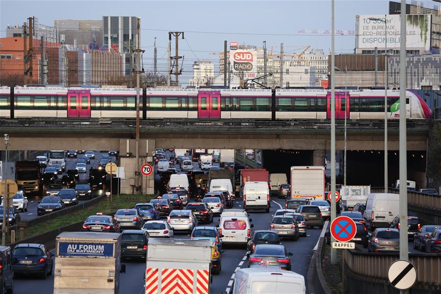 FRANCE-PARIS-STRIKE OVER PENSION REFORM-TRAFFIC