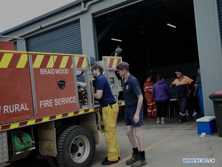 AUSTRALIA-NATIONAL BUSHFIRE-TOWN