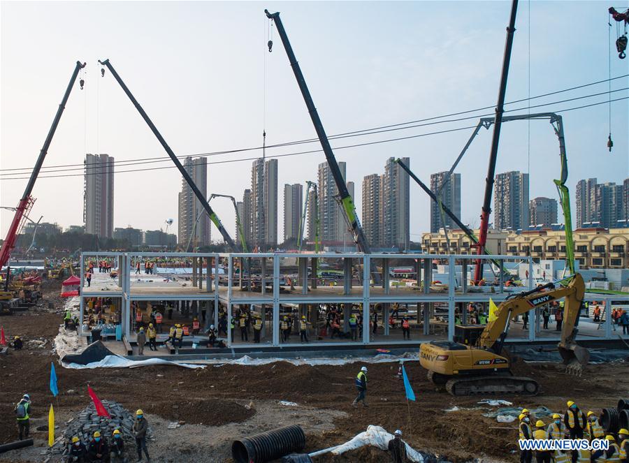 CHINA-WUHAN-CORONAVIRUS CONTROL-MAKESHIFT HOSPITAL-CONSTRUCTION (CN)