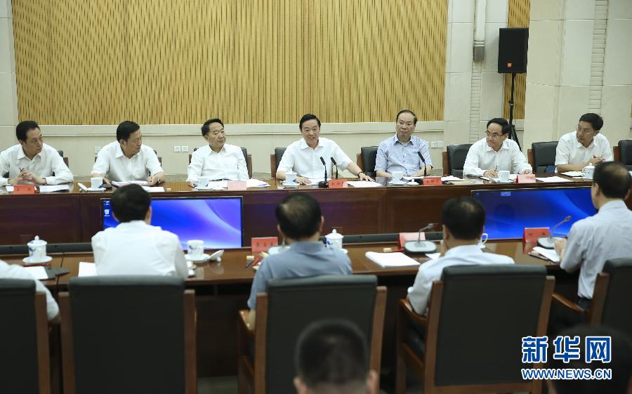 8月31日，中宣部在北京召開創(chuàng)新新聞傳播工作交流會，中共中央政治局委員、中央書記處書記、中宣部部長劉奇葆出席會議并講話。新華社記者蘭紅光攝